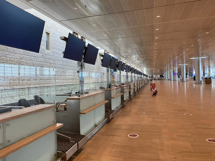 ויטרינות זכוכית