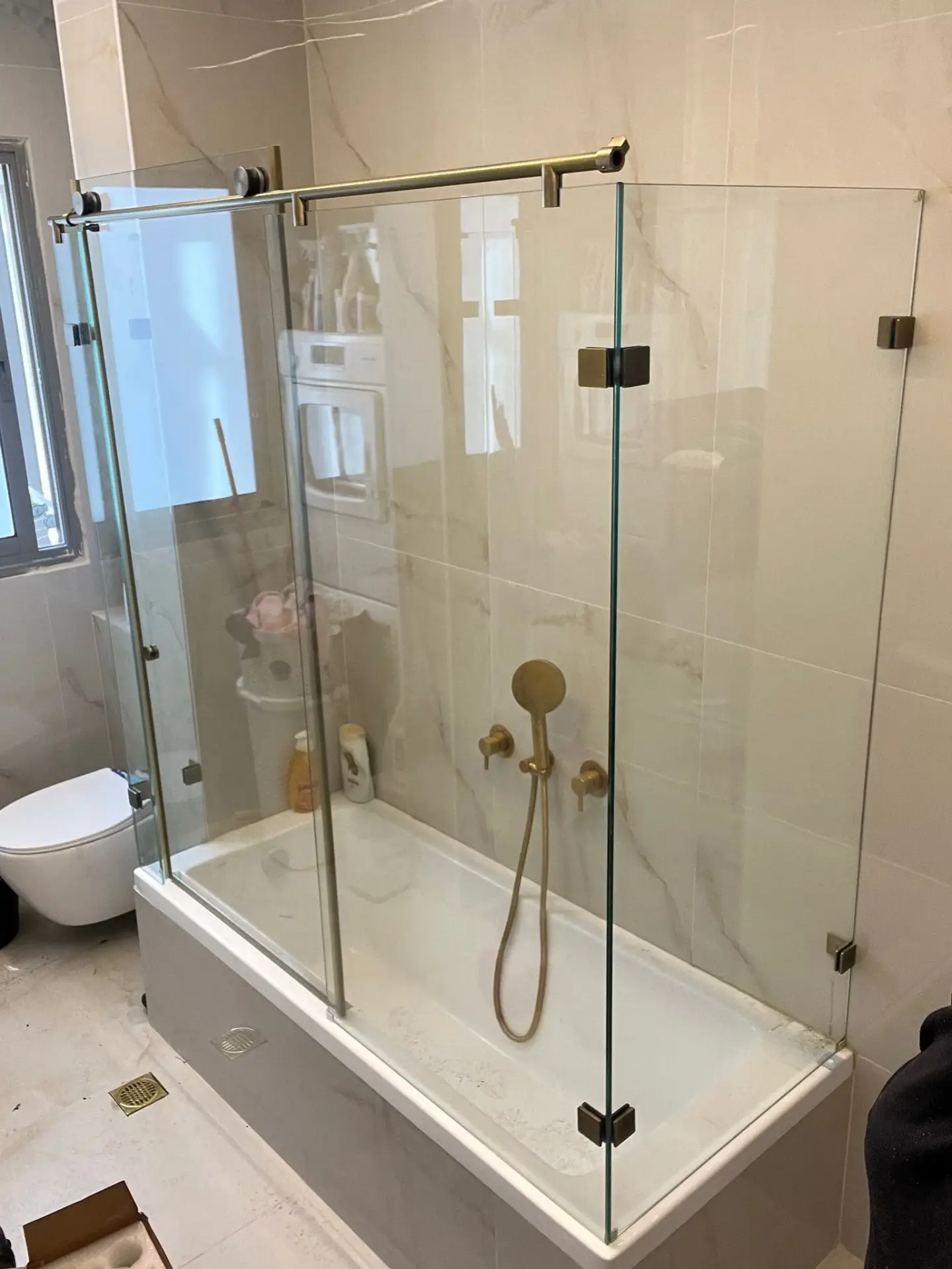 מקלחון אמבטיה זהב